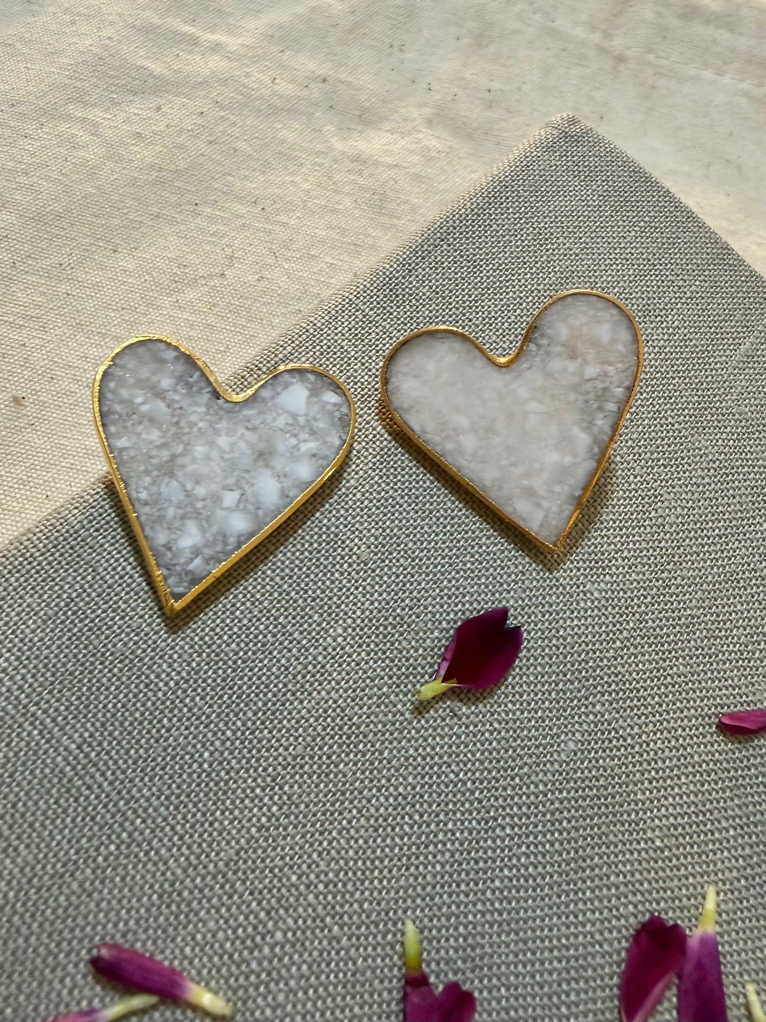 Aretes corazón de piedra