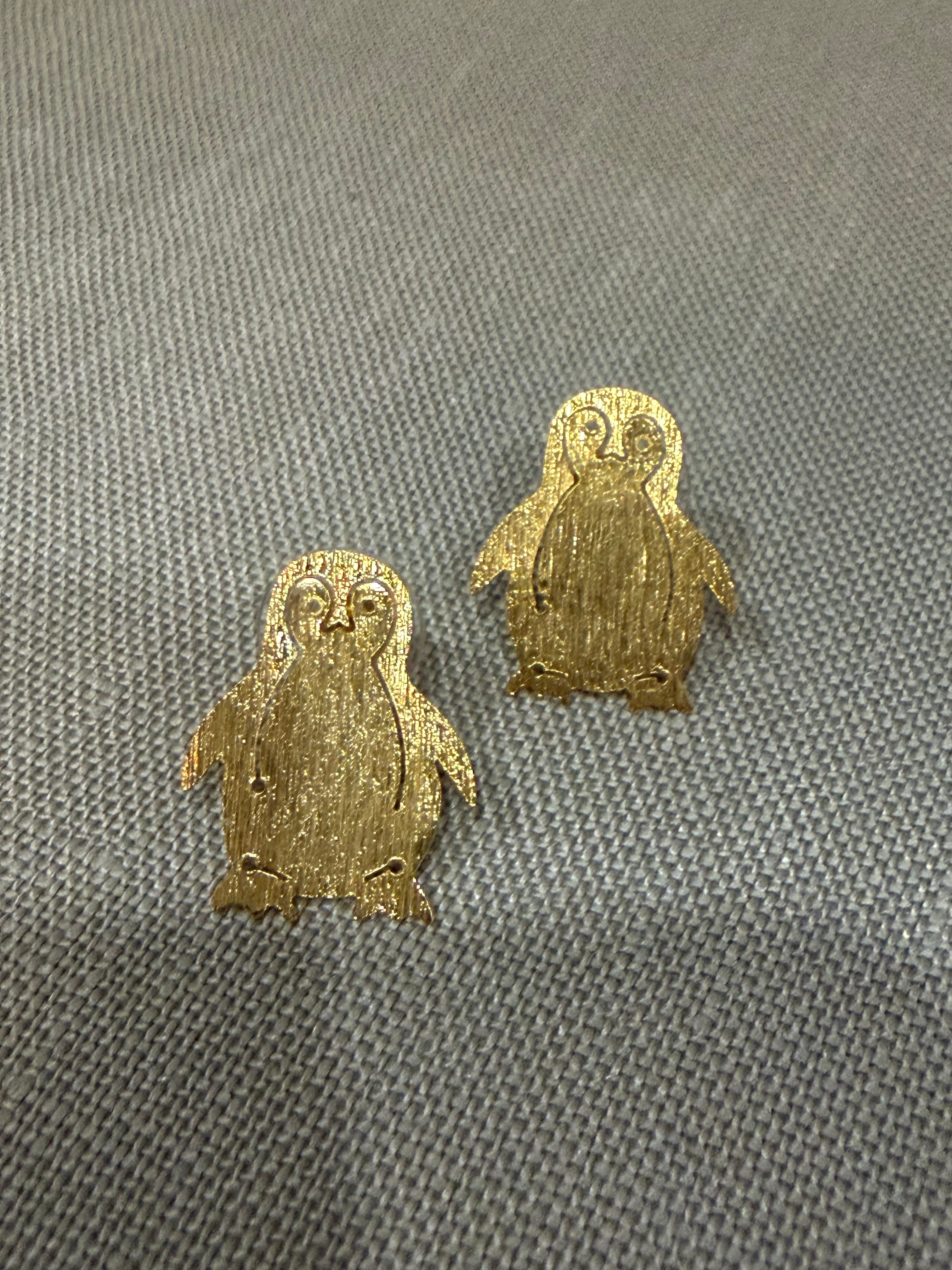Aretes pingüinos pequeños